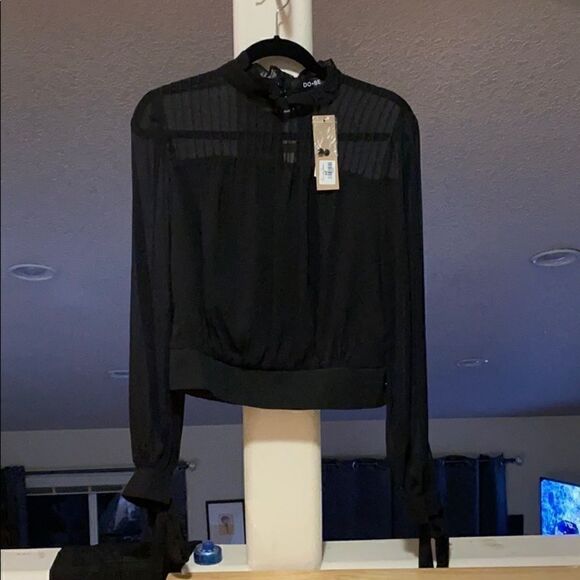 Do+Be black sheer lined blouse with arm ties - Picture 1 of 6